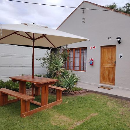 Appartamento @Mango'S Beaufort West Esterno foto